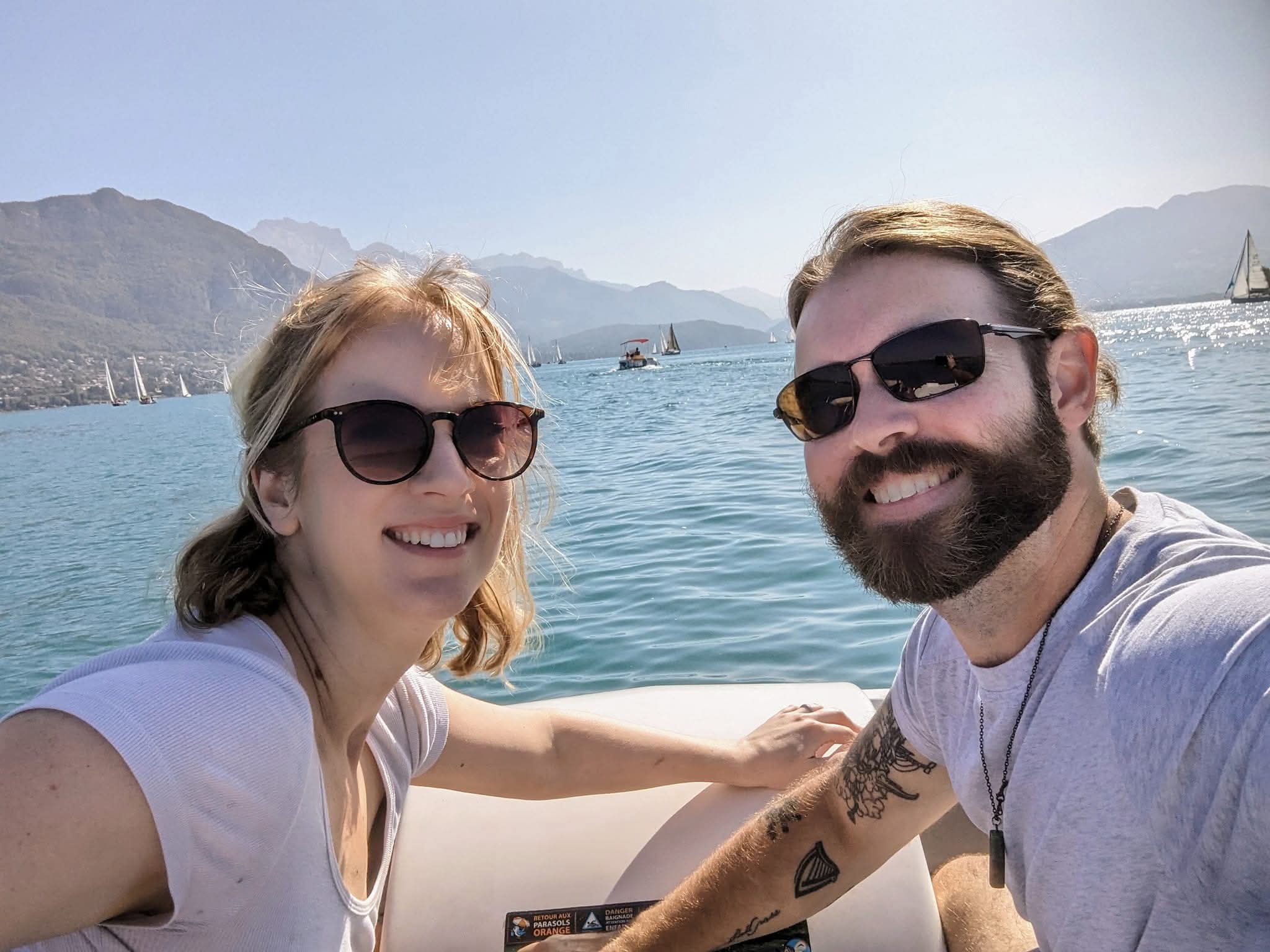 Welcome to Dinkwads Abroad — Come Travel with Us!